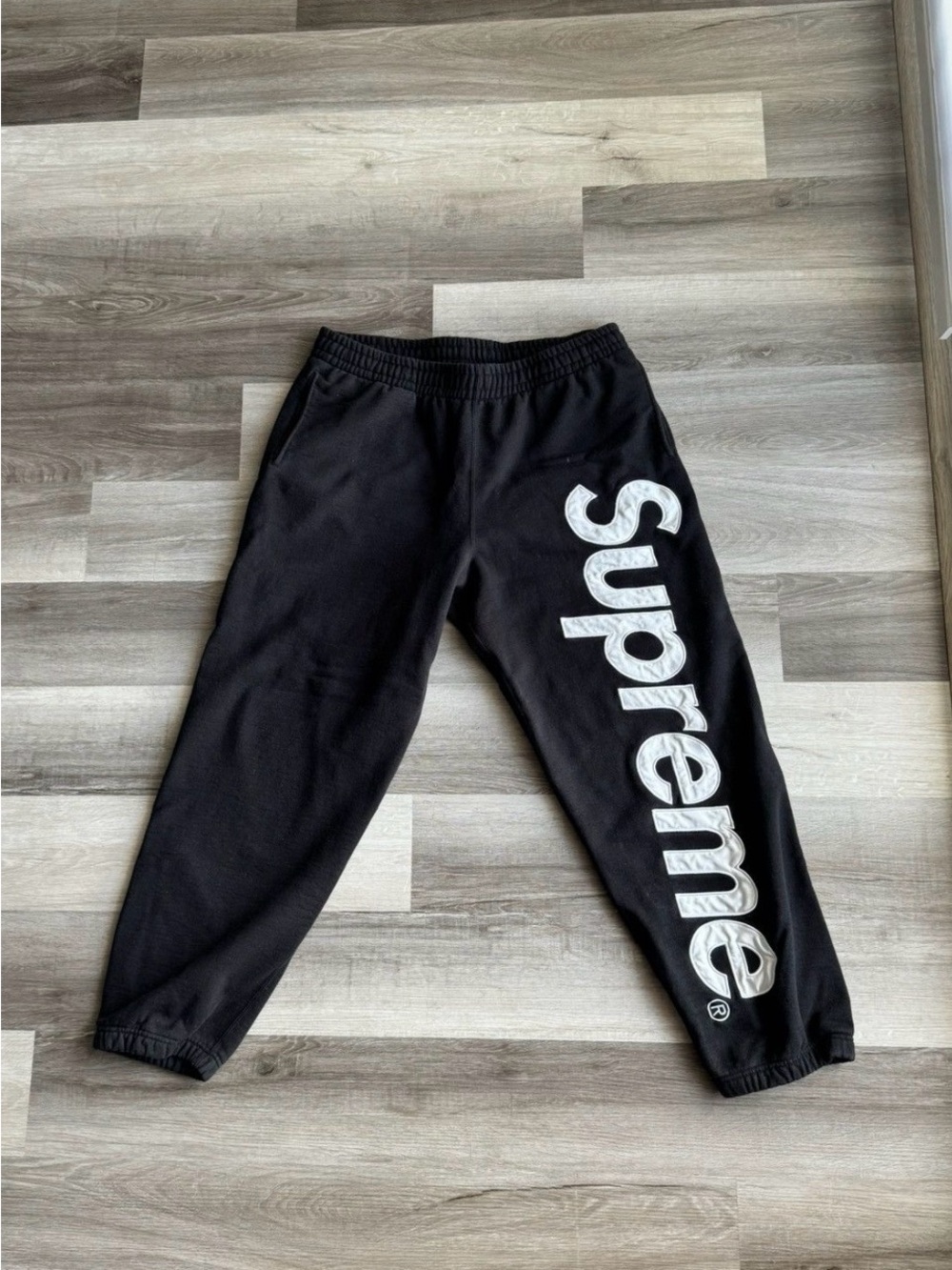 Supreme Sweats - Picture 2 of 3